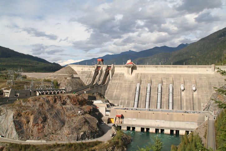 Revelstoke Dam